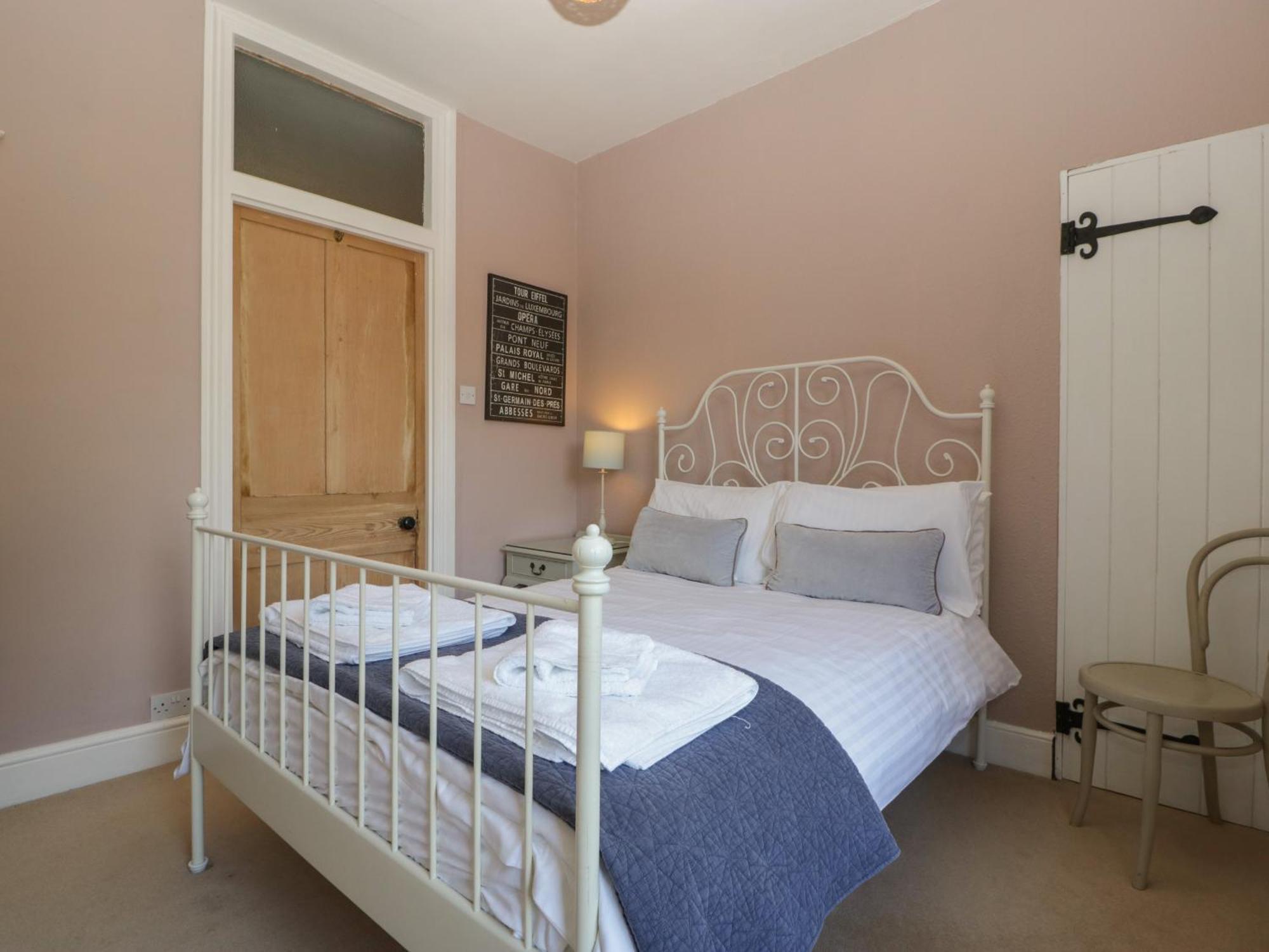 Woodlands Cottage Леминстер Экстерьер фото