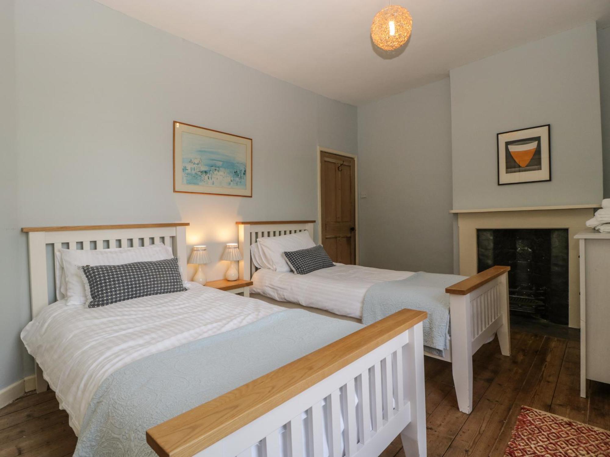 Woodlands Cottage Леминстер Экстерьер фото