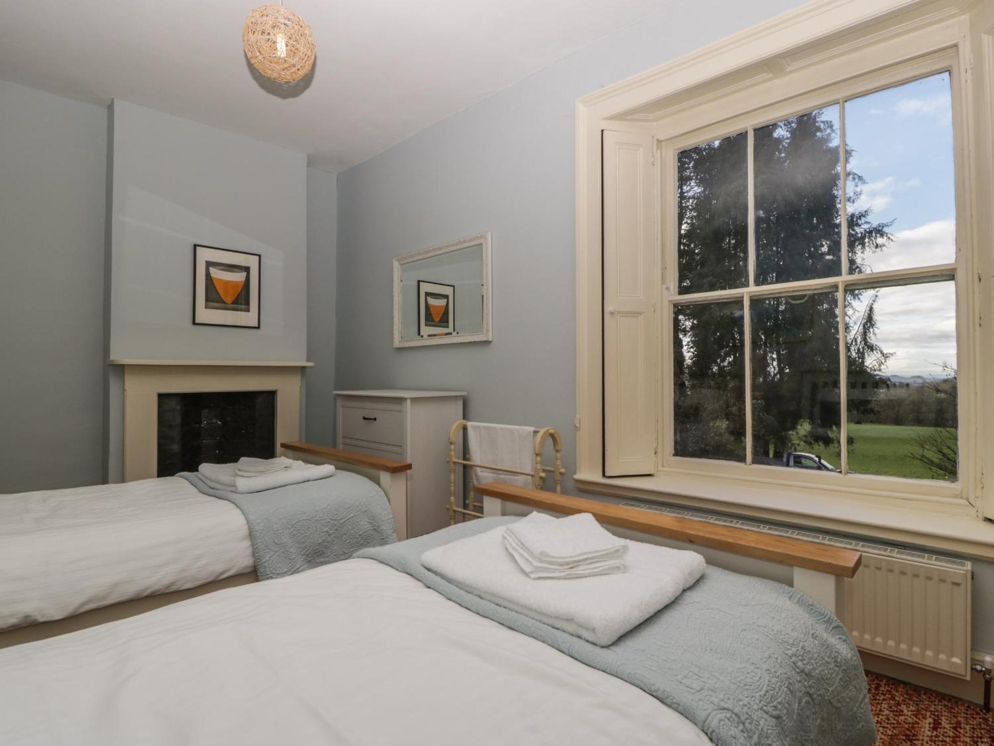 Woodlands Cottage Леминстер Экстерьер фото