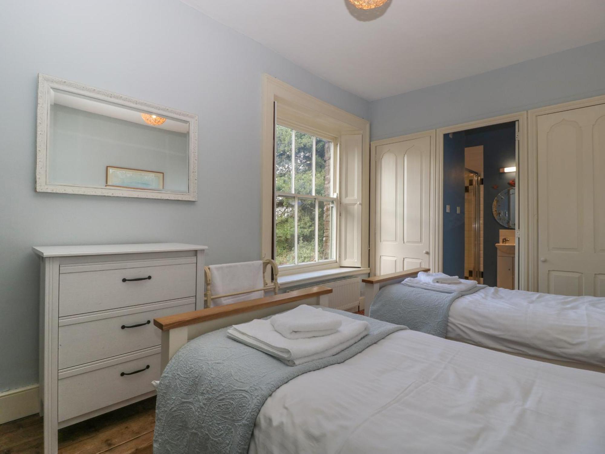 Woodlands Cottage Леминстер Экстерьер фото